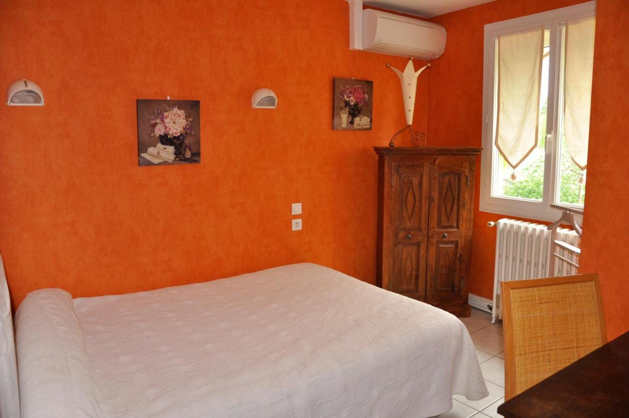 Les Deux Acacias Hotel Villepinte  Ngoại thất bức ảnh